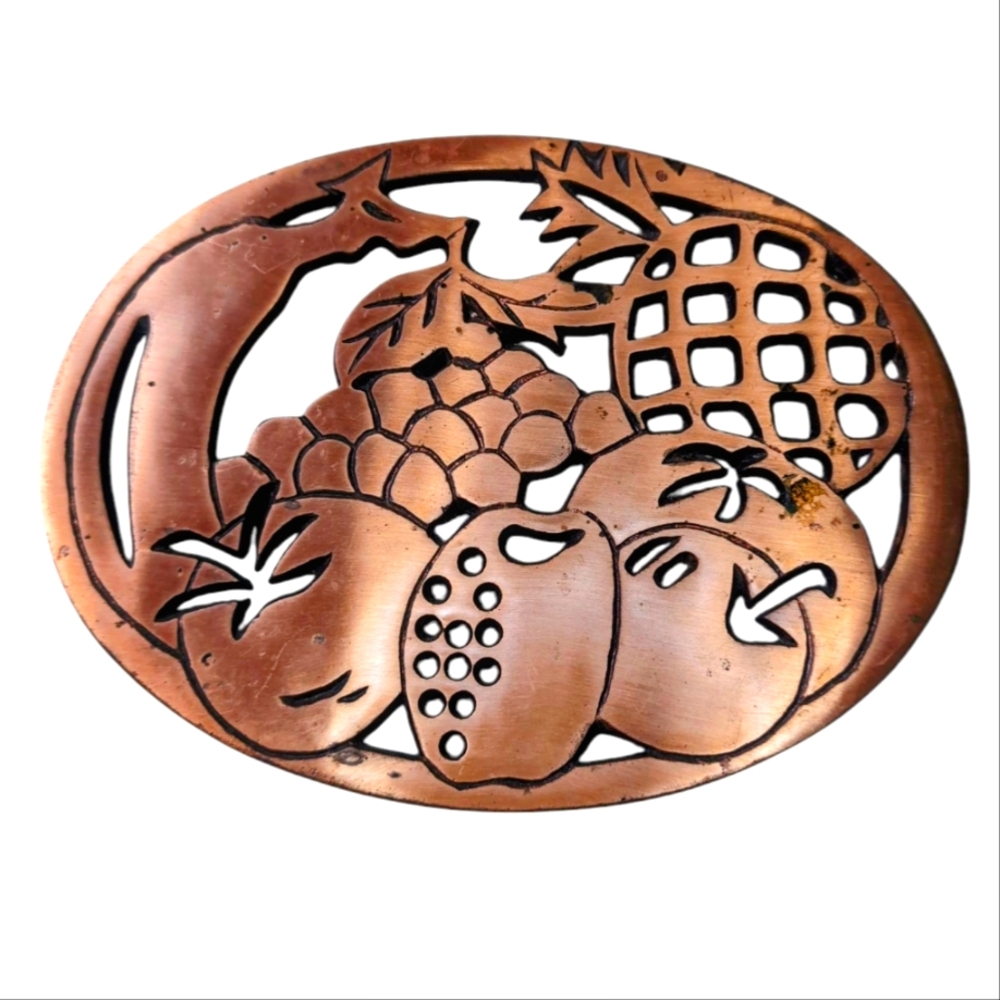 Vintage CAST IRON TRIVET Old Dutch Design 1983 FRUIT Made in Taiwan